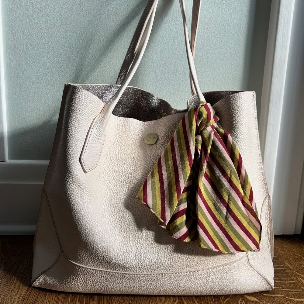 Botkier Leather Tote Bag Pebbled Leather Beautiful Gold Accents. Pristine Cond